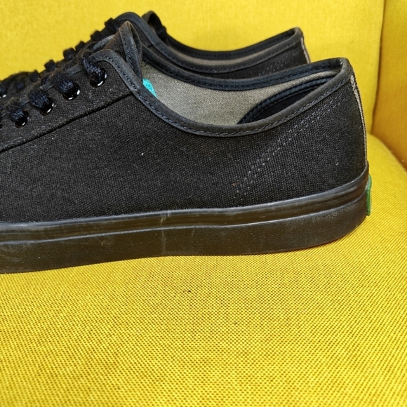 PF Flyers Center Lo Sneaker Black Shoes Men's 14 Women's 15.5 - Picture 4 of 8